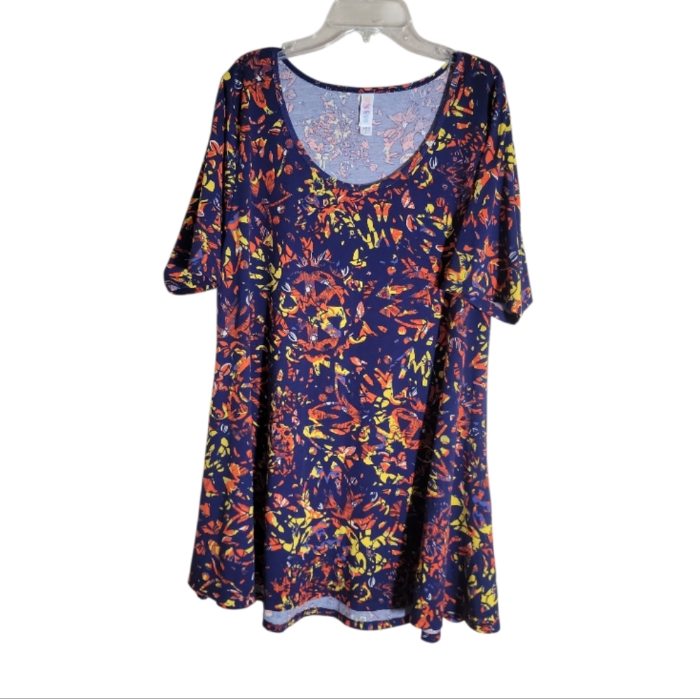 Lularoe blue yellow orange colorful printed scoop neck the perfect tee size XL